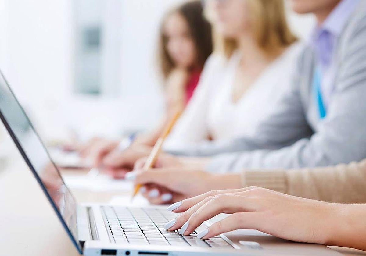 EU Academy, la plataforma educativa y gratuita de la Unión Europea que cuenta con más de 1.200 cursos.