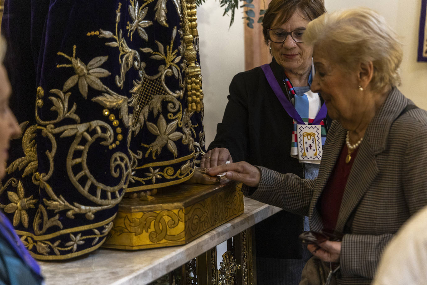Plegarias ante al Medinaceli en Cartagena