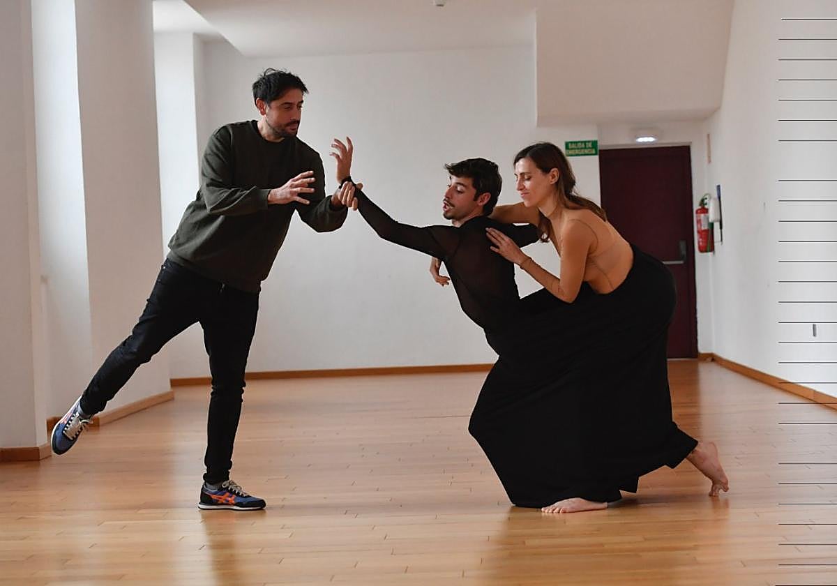 Ensayos. La compañía se ha preparado en el Teatro Romea de Murcia.