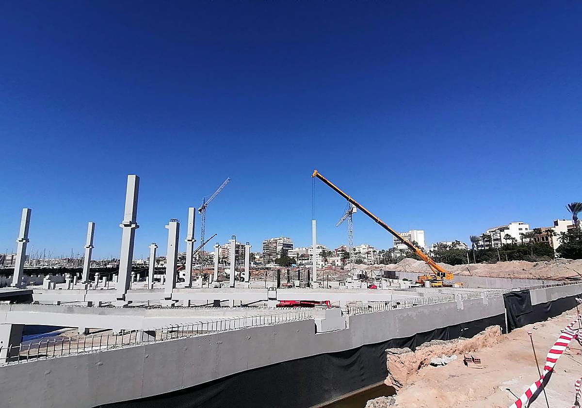 Imagen principal - Estado de las obras del nuevo centro de ocio.