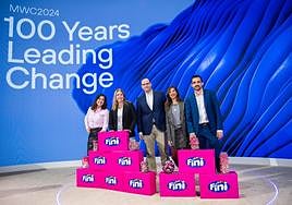 Elisângela Lima, de Fini; Begoña Goicoechea, de Telefónica, José María Escribano, Rocío Rodríguez de Vera y Dario Cesena, en la presentación.