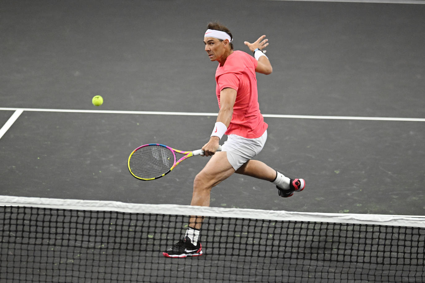 El partido entre Carlos Alcaraz y Rafa Nadal, en imágenes