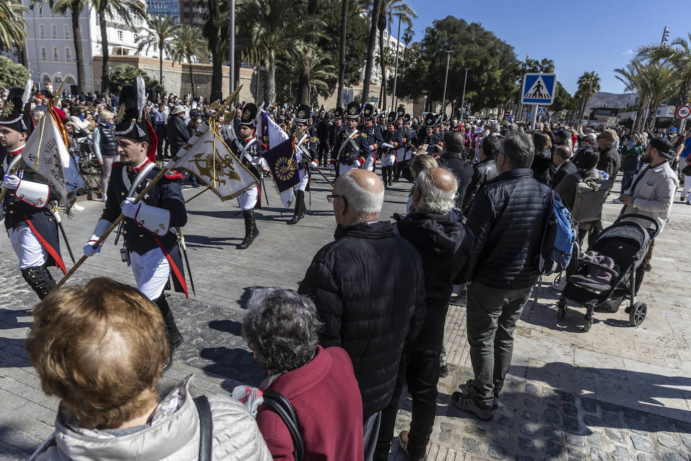 Los granaderos marrajos recuerdan a los héroes en Cartagena