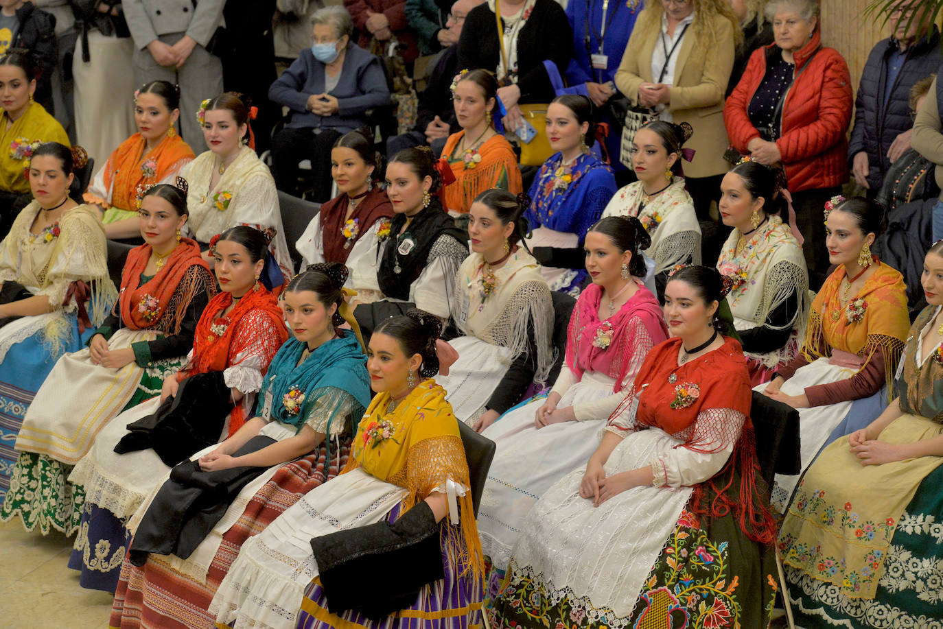La recepción en el Ayuntamiento a las candidatas a Reina de la Huerta, en imágenes