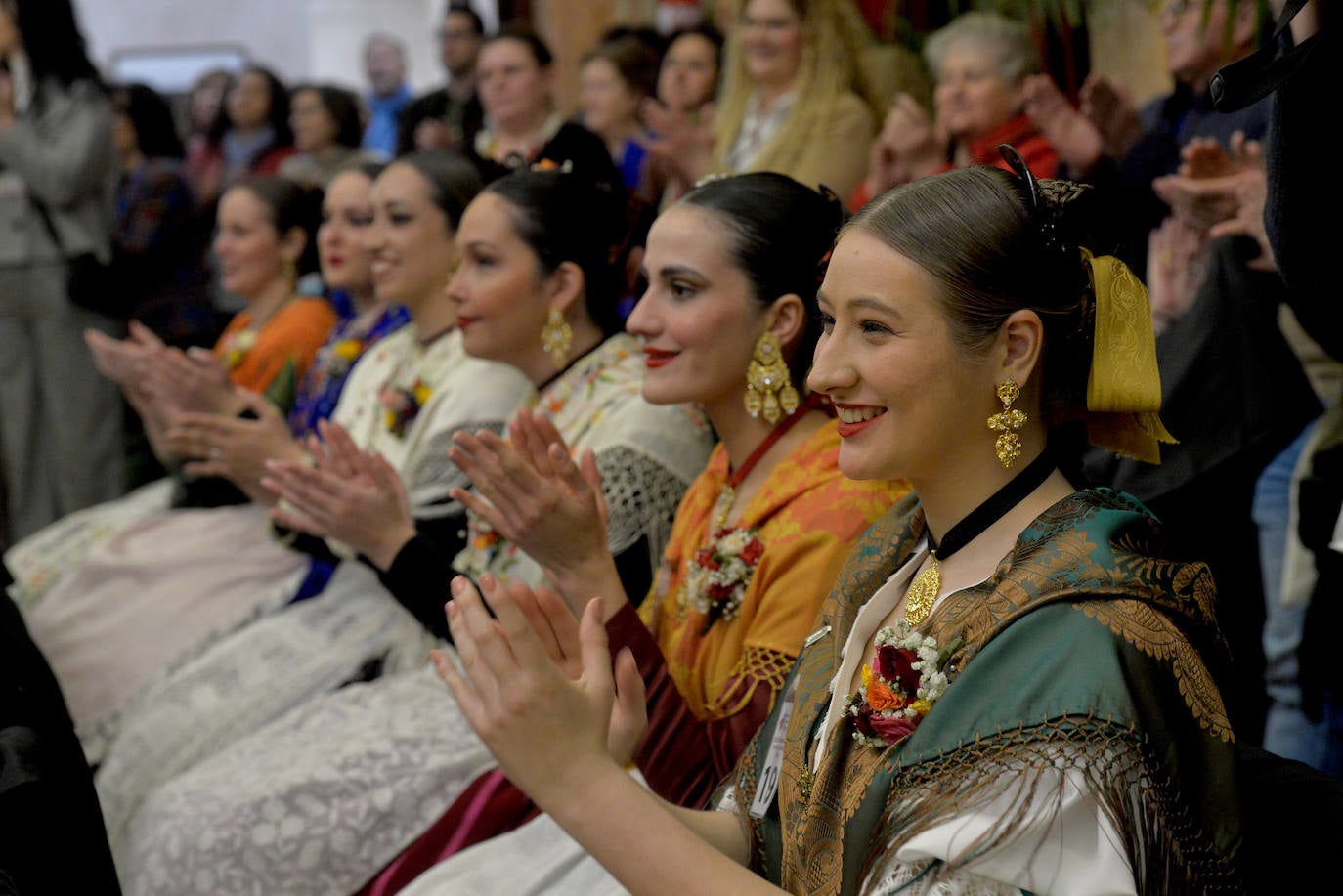 La recepción en el Ayuntamiento a las candidatas a Reina de la Huerta, en imágenes