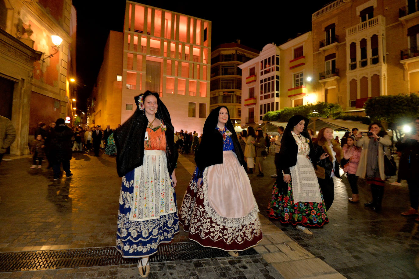 La recepción en el Ayuntamiento a las candidatas a Reina de la Huerta, en imágenes