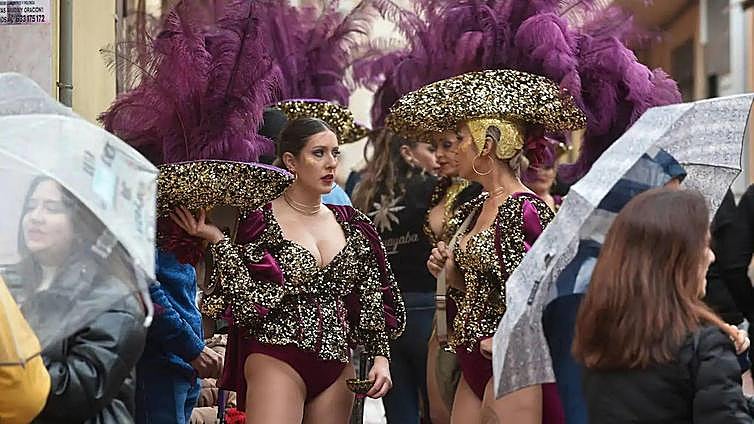 Los carnavaleros de Beniaján, «ansiosos» por celebrar su gran desfile aplazado