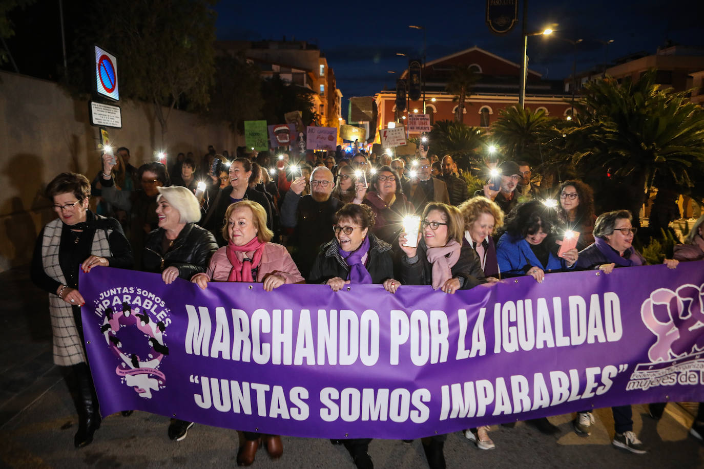 Manifestación en Lorca por el 8M, en imágenes