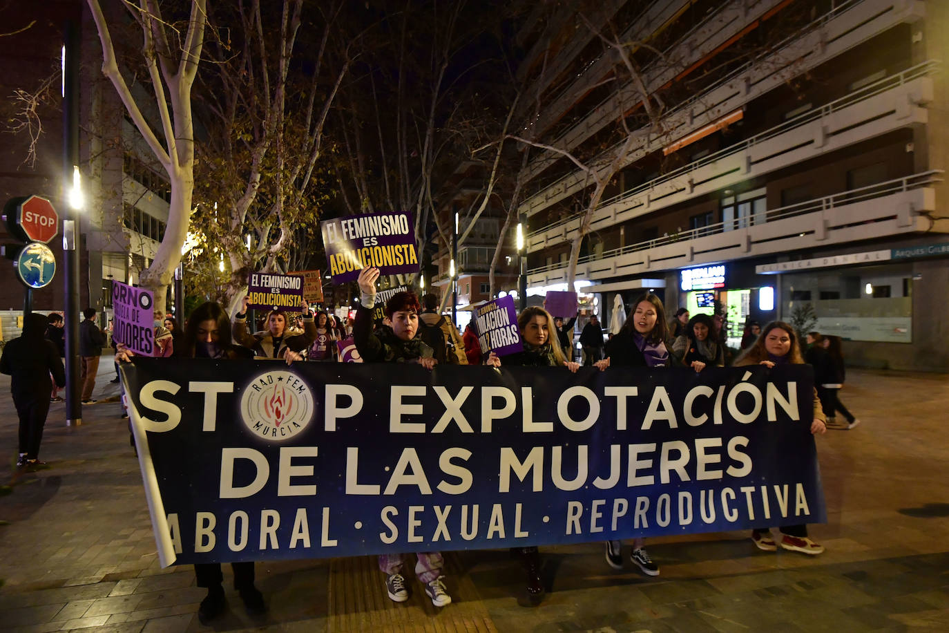 La manifestación del 8M en Murcia, en imágenes