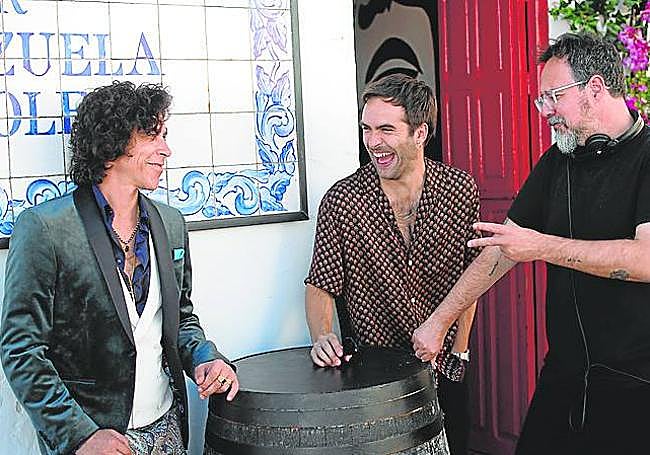 Óscar Jaenada, Ricardo Gómez y Paco Plaza, durante la grabación.