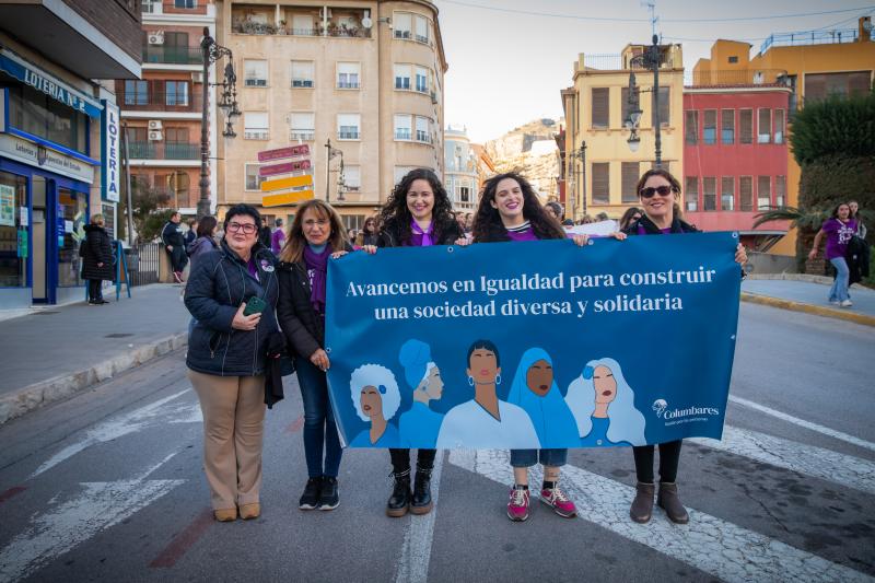 Las imágenes de la marcha del 8-M en Orihuela