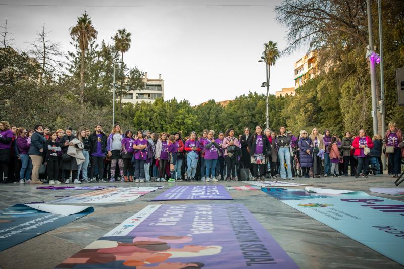 Las imágenes de la marcha del 8-M en Orihuela