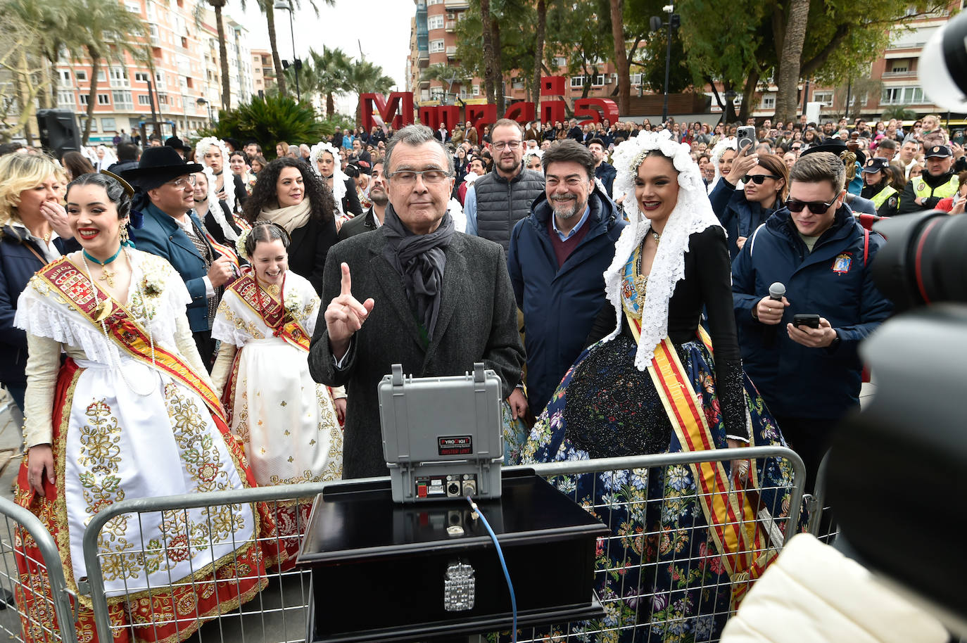 Las imágenes de la mascletá en la Circular de Murcia