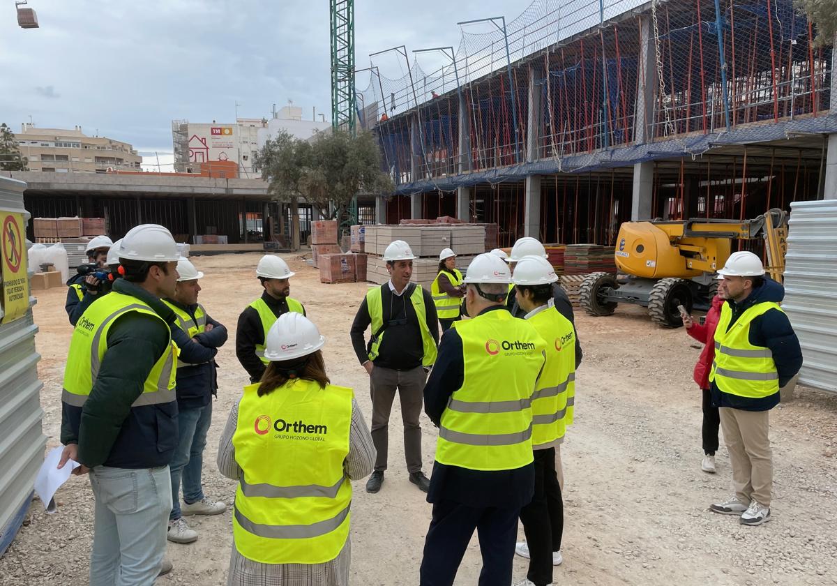 Visita del alcalde y el secretario autonómico a las obras del CEIP Inmaculada.