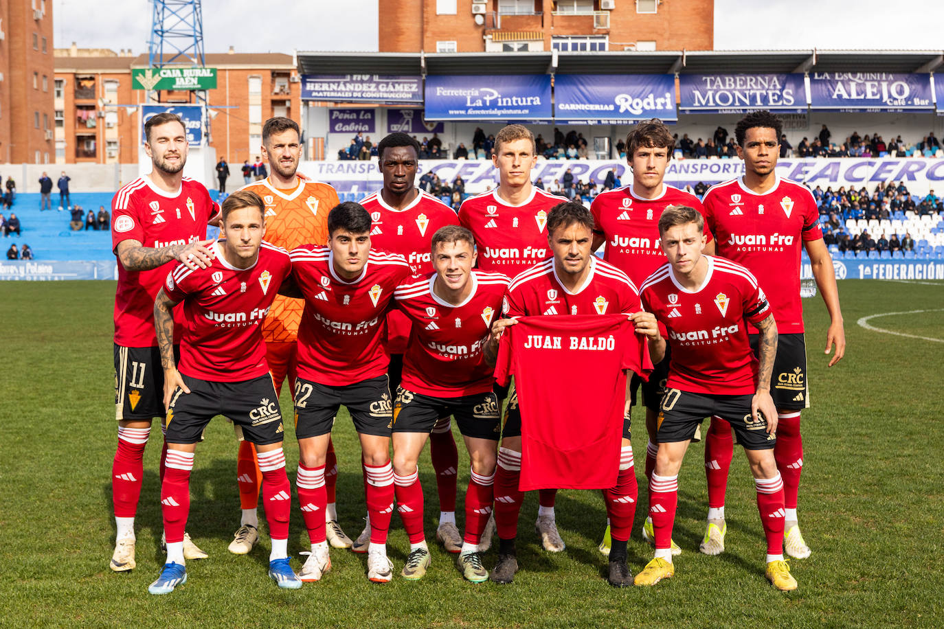 La derrota del Real Murcia frente al Linares Deportivo, en imágenes