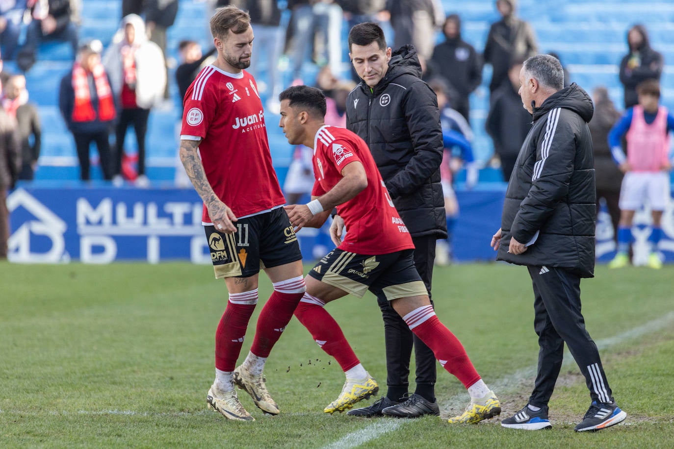 La derrota del Real Murcia frente al Linares Deportivo, en imágenes