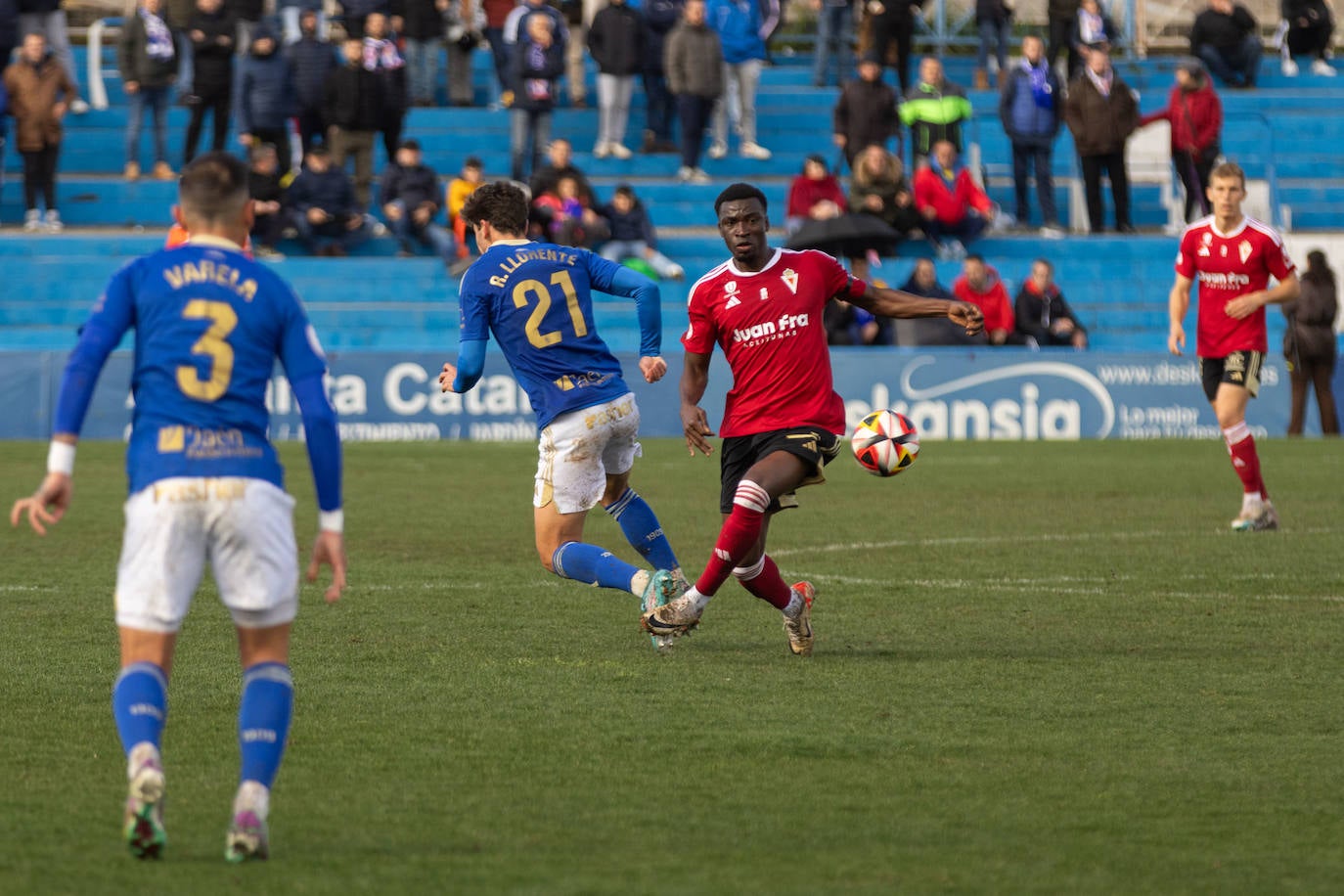 La derrota del Real Murcia frente al Linares Deportivo, en imágenes