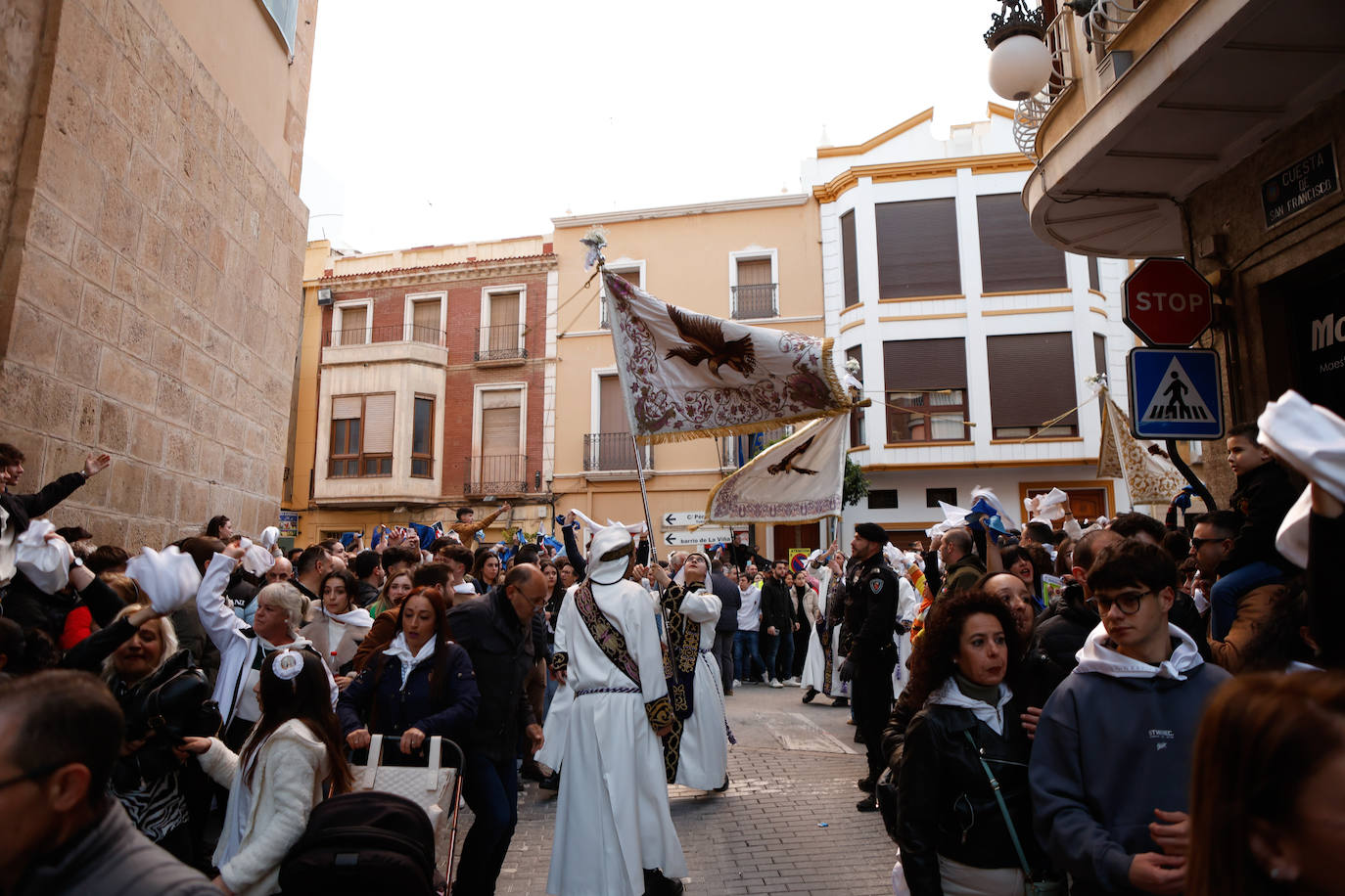 Azules y blancos proclaman su participación en las procesiones de Lorca