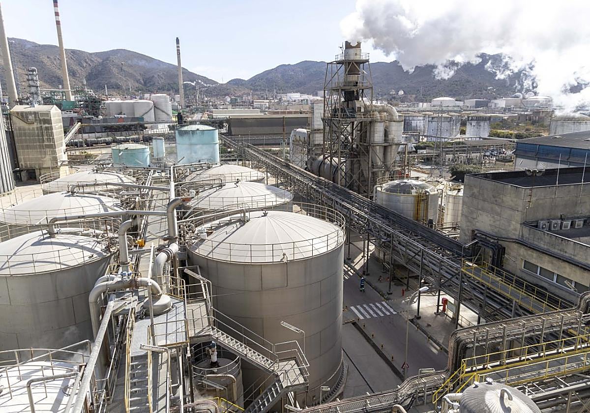 Vista general de las instalaciones de Vertex Ecocarburantes Españoles, ubicadas en el Valle de Escombreras.