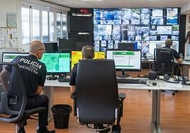 Sala de control de la Policía Local.