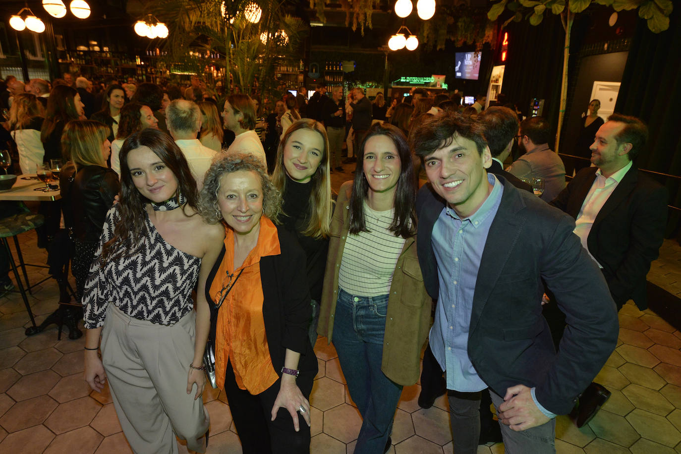 Las imágenes del cóctel de bienvenida en el Mercado de Correos de Murcia