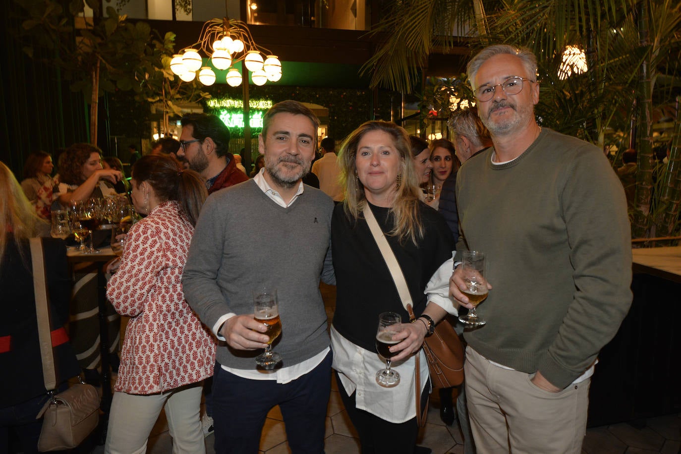 Las imágenes del cóctel de bienvenida en el Mercado de Correos de Murcia