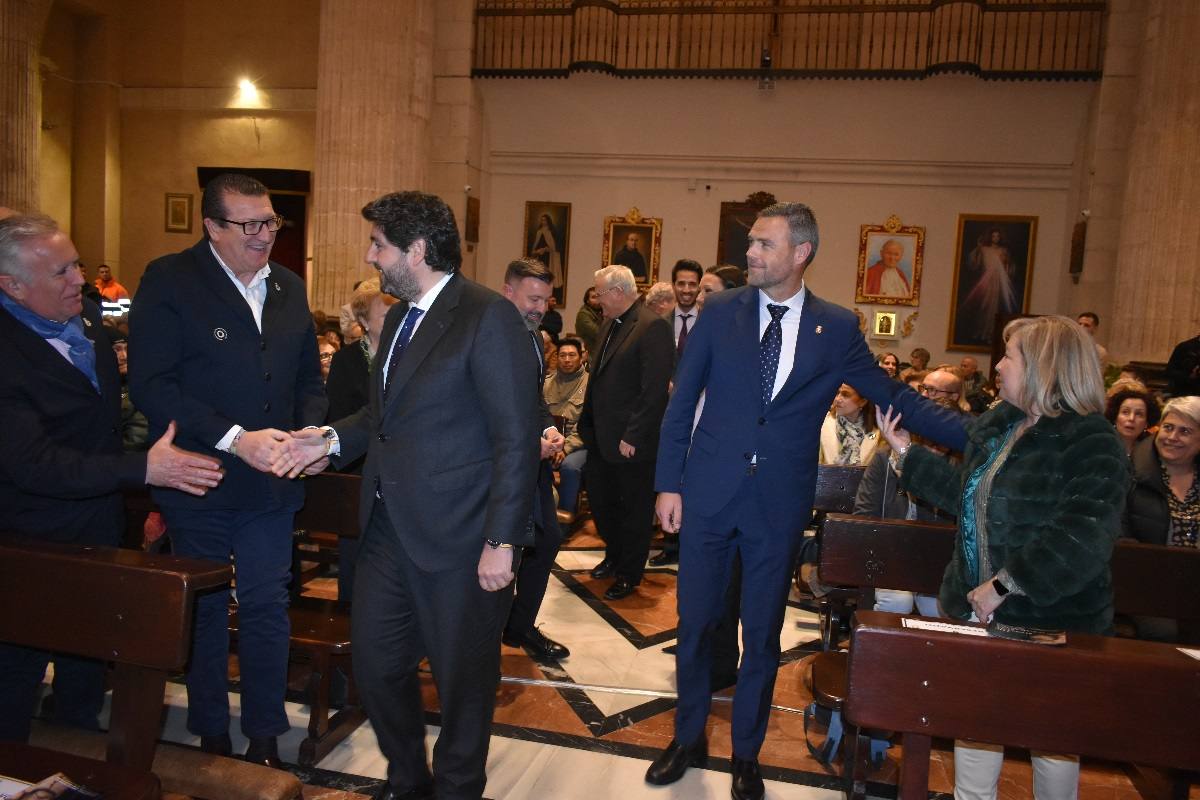 La Compañía abre sus puertas a «The Mystery Man»