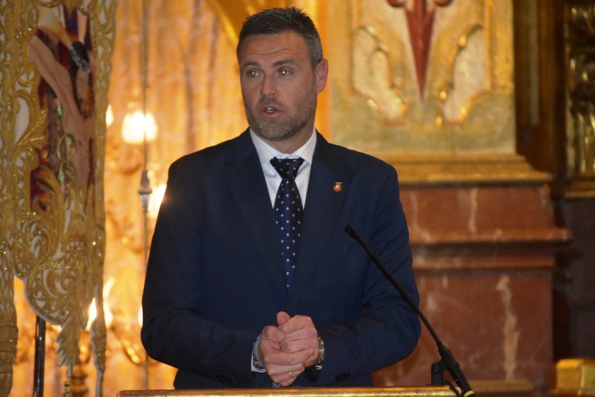 La Compañía abre sus puertas a «The Mystery Man»