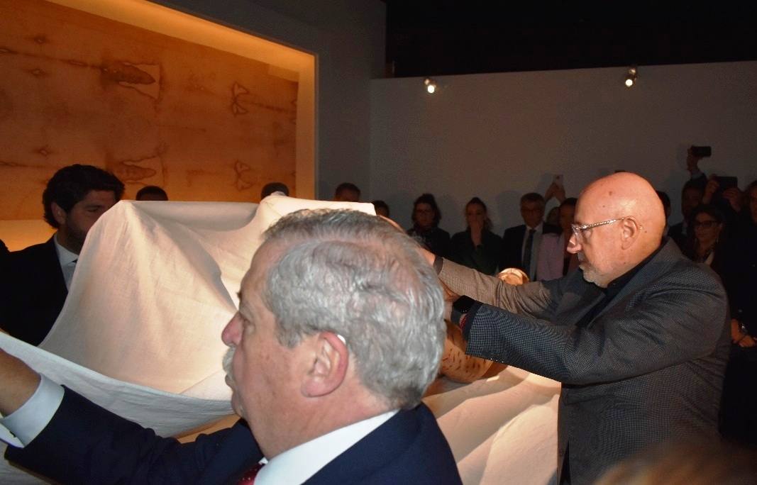 La Compañía abre sus puertas a «The Mystery Man»