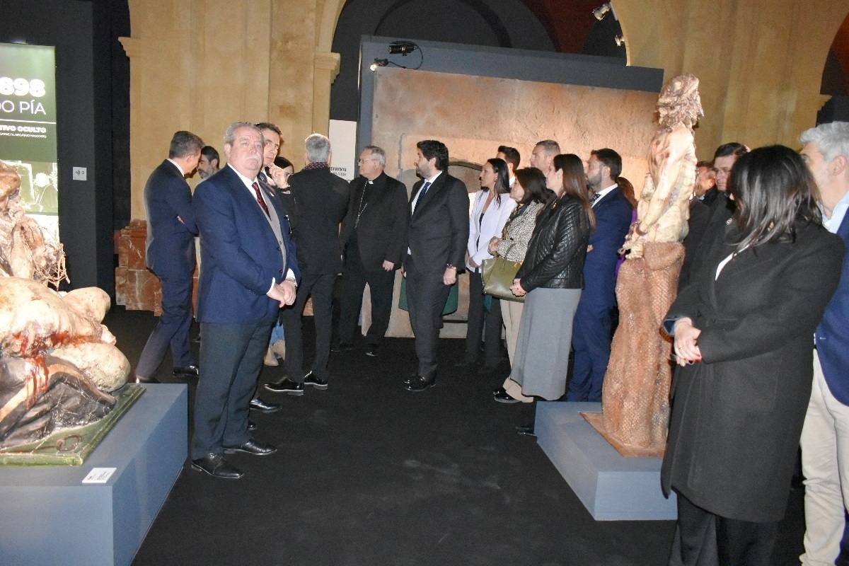 La Compañía abre sus puertas a «The Mystery Man»