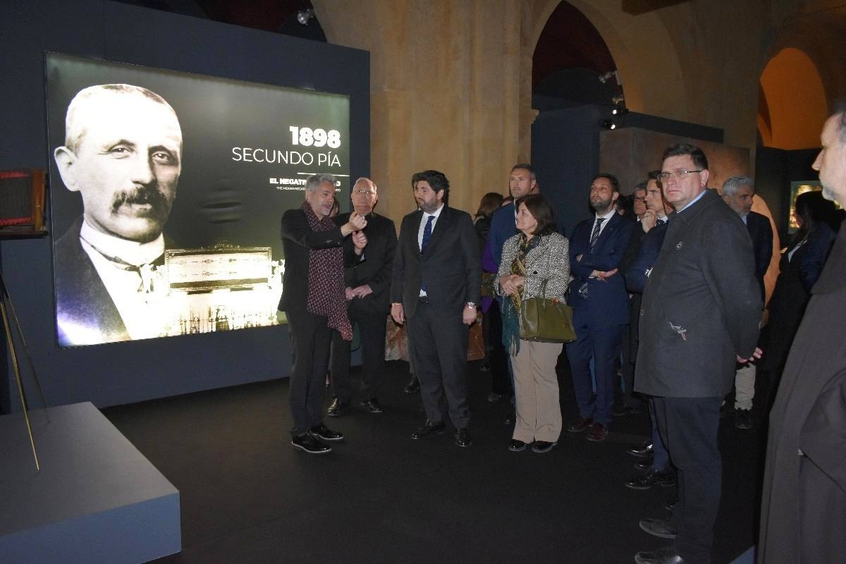 La Compañía abre sus puertas a «The Mystery Man»