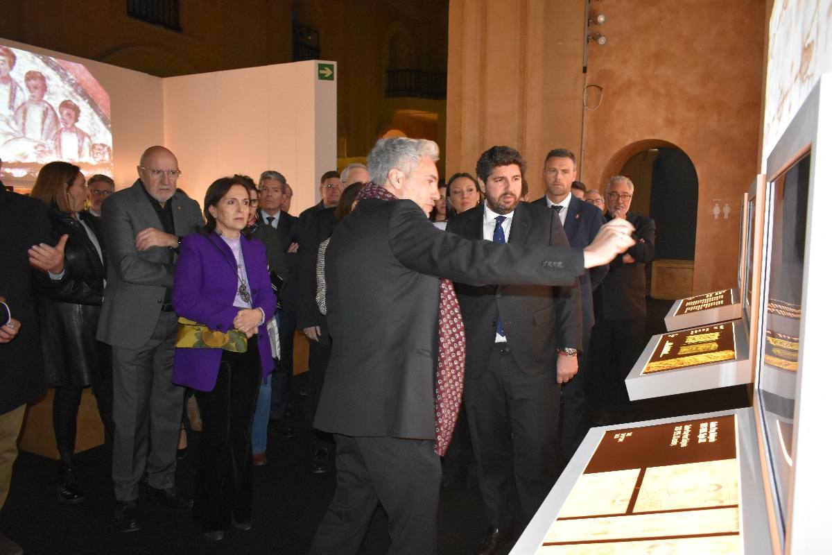 La Compañía abre sus puertas a «The Mystery Man»