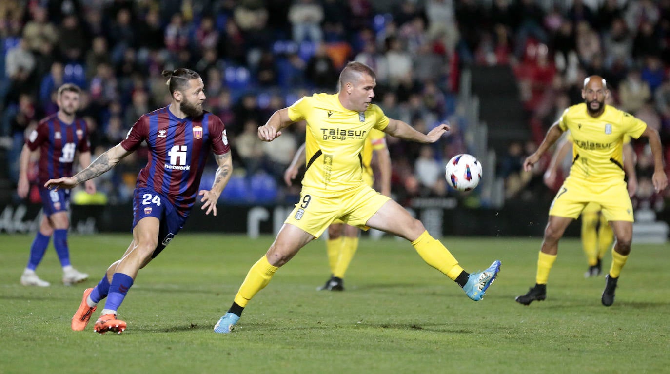 El empate del Cartagena frente al Eldense, en imágenes