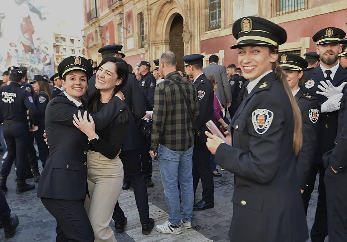 Acto institucional celebrado en homenaje de los policías locales, este viernes, en Murcia.