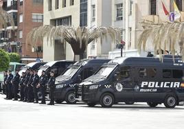 Presentación de los nuevos vehículos de policía.
