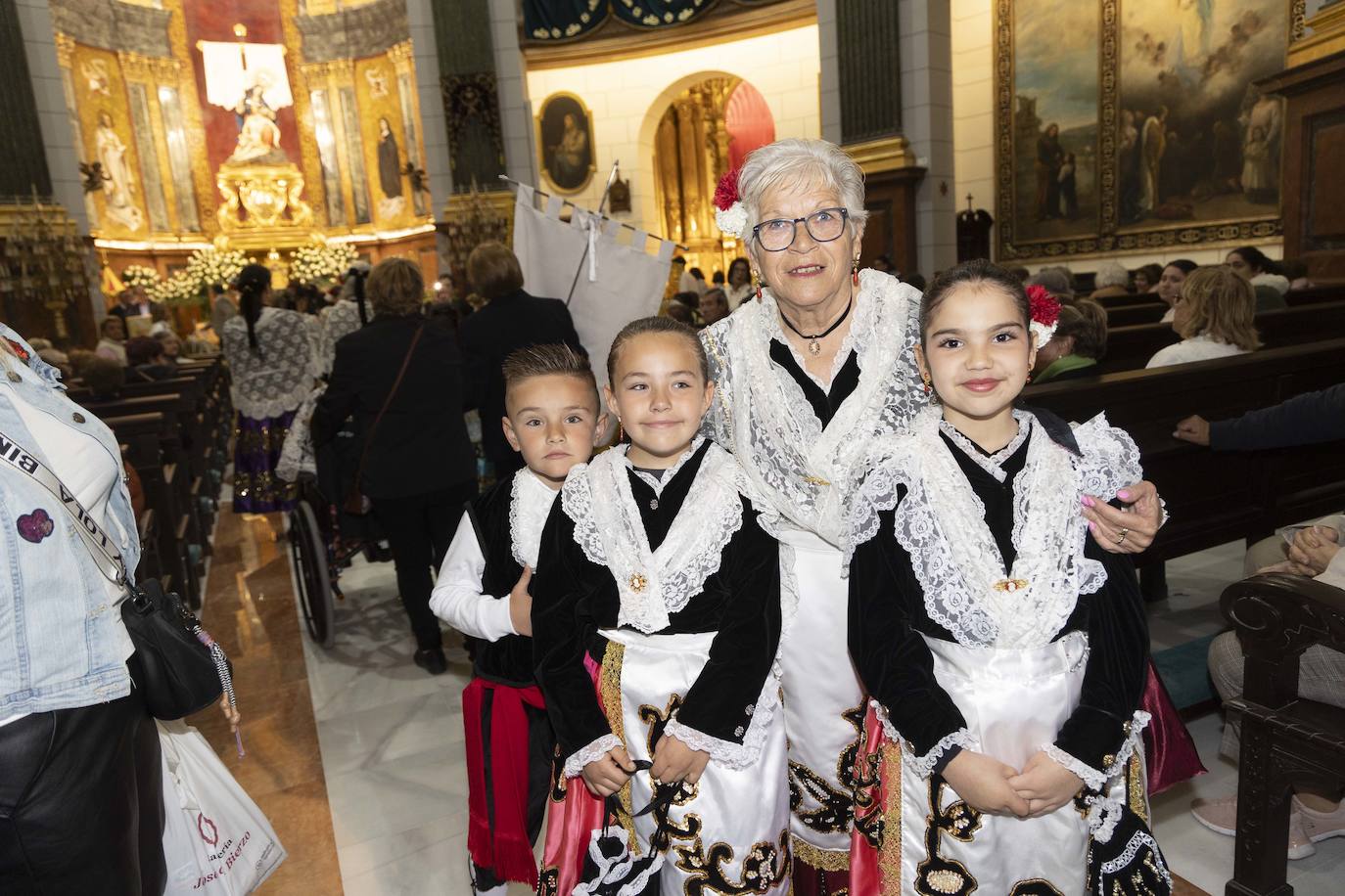 La ofrenda floral de Viernes de Dolores de Cartagena, en imágenes