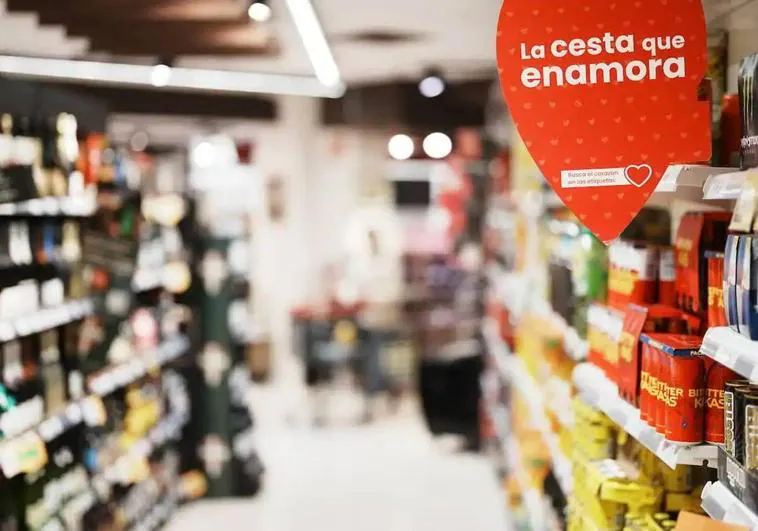 Estos son los supermercados y tiendas que abren Jueves Santo y Viernes Santo en la Región de Murcia