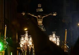 La procesión del Cristo del Amparo del Viernes de Dolores en Murcia, en imágenes