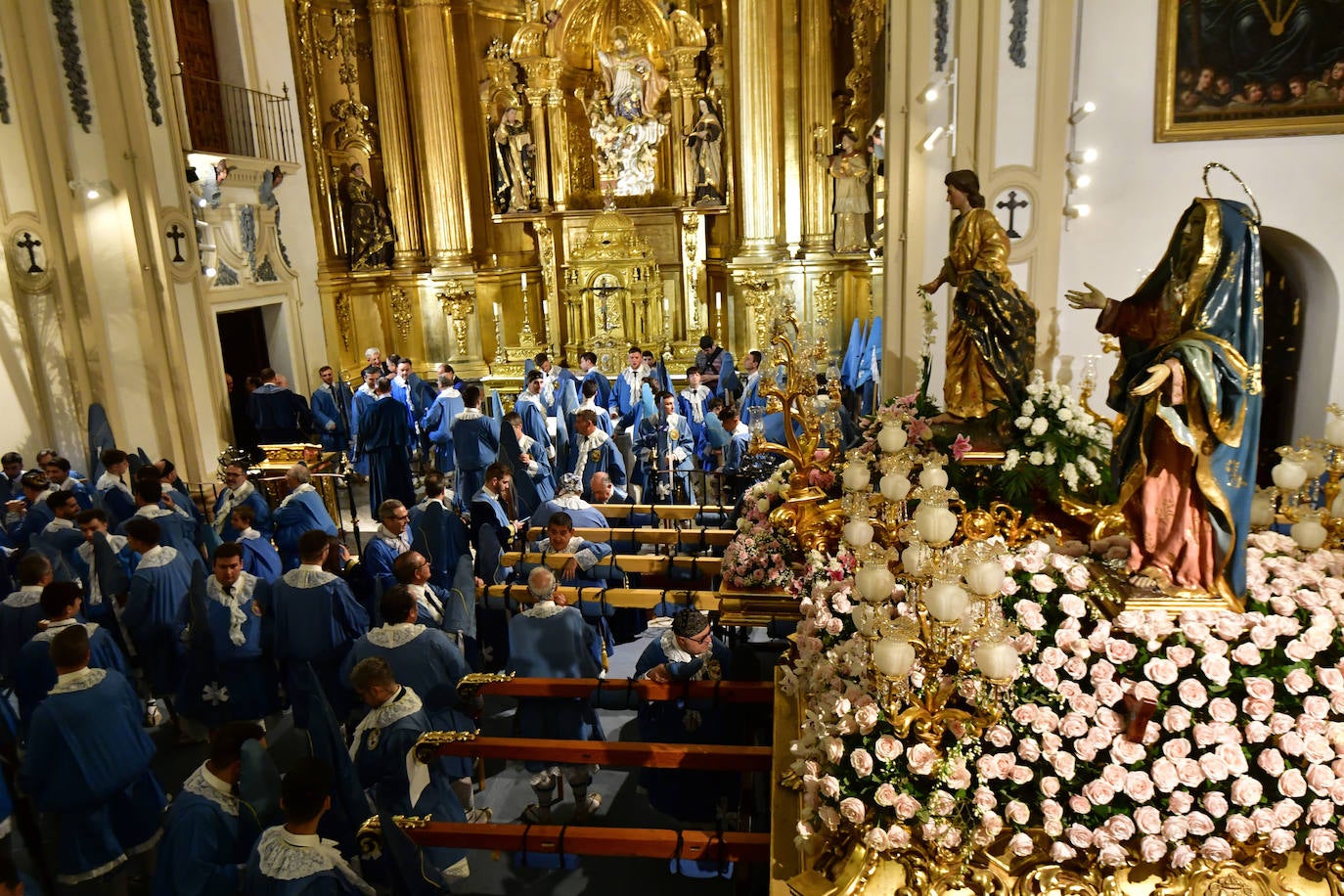 La procesión del Cristo del Amparo del Viernes de Dolores en Murcia, en imágenes