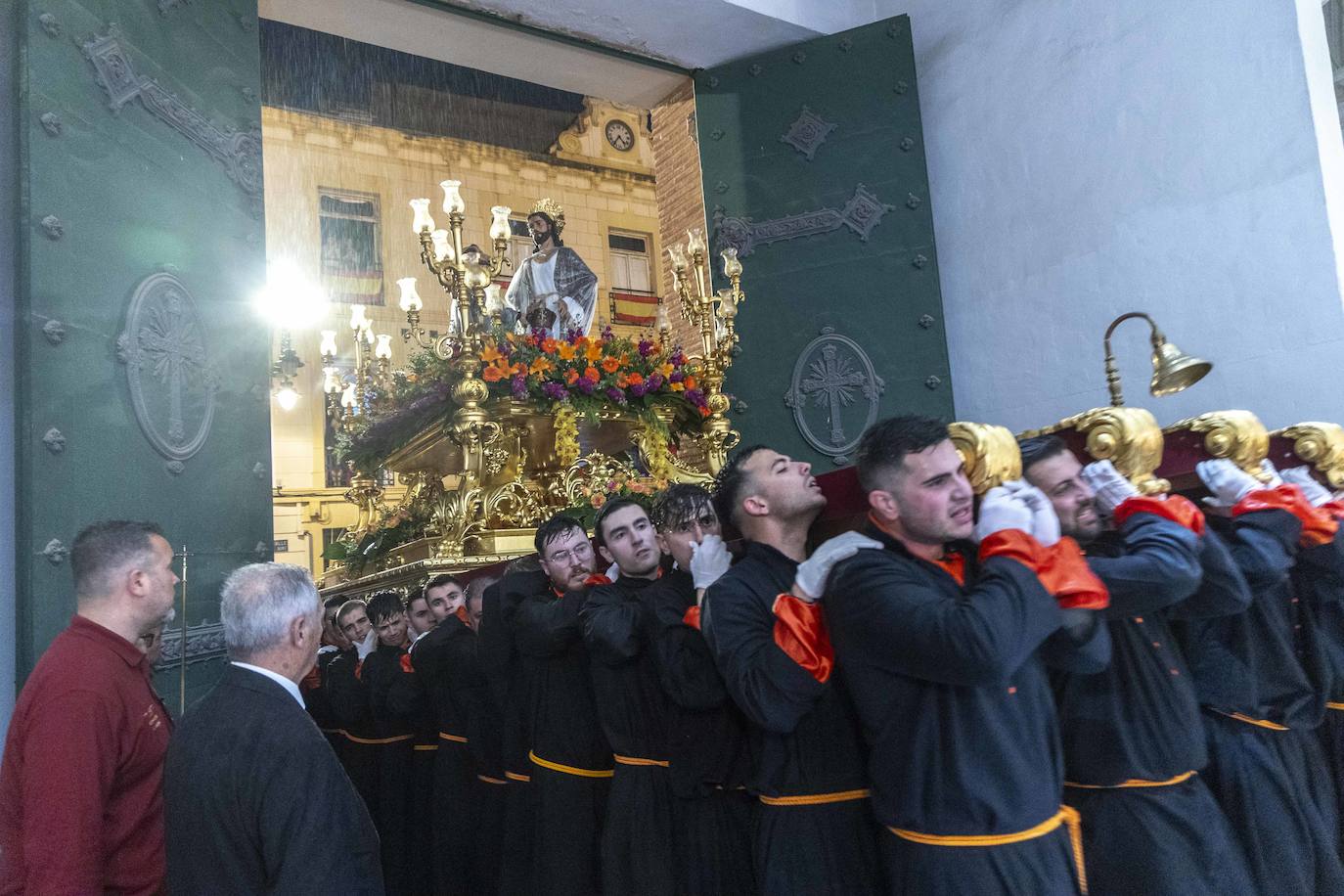 La lluvia obliga a suspender la procesión de La Burrica en Cartagena