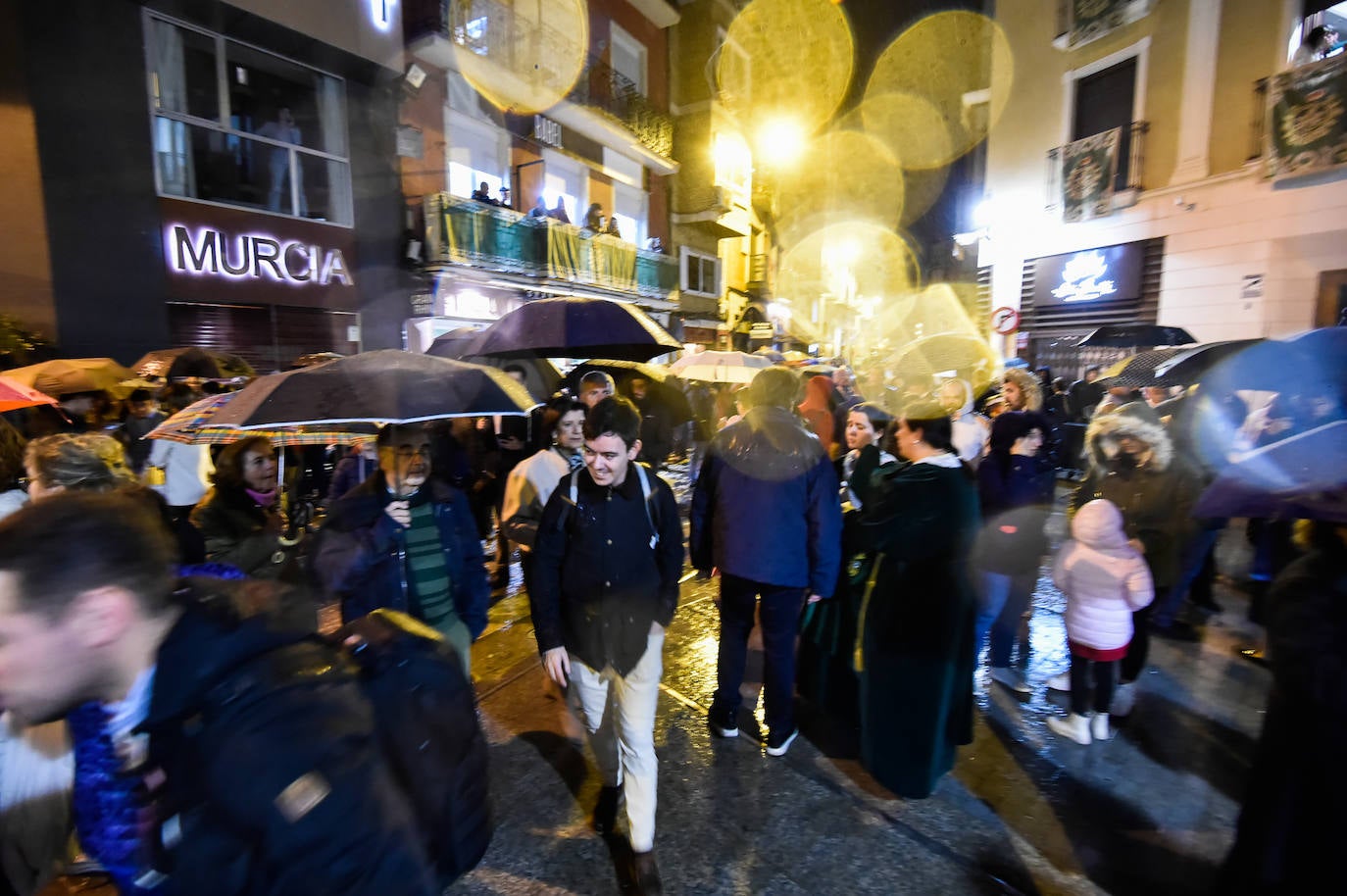 Suspendida la procesión del Cristo de la Esperanza en Murcia por la lluvia