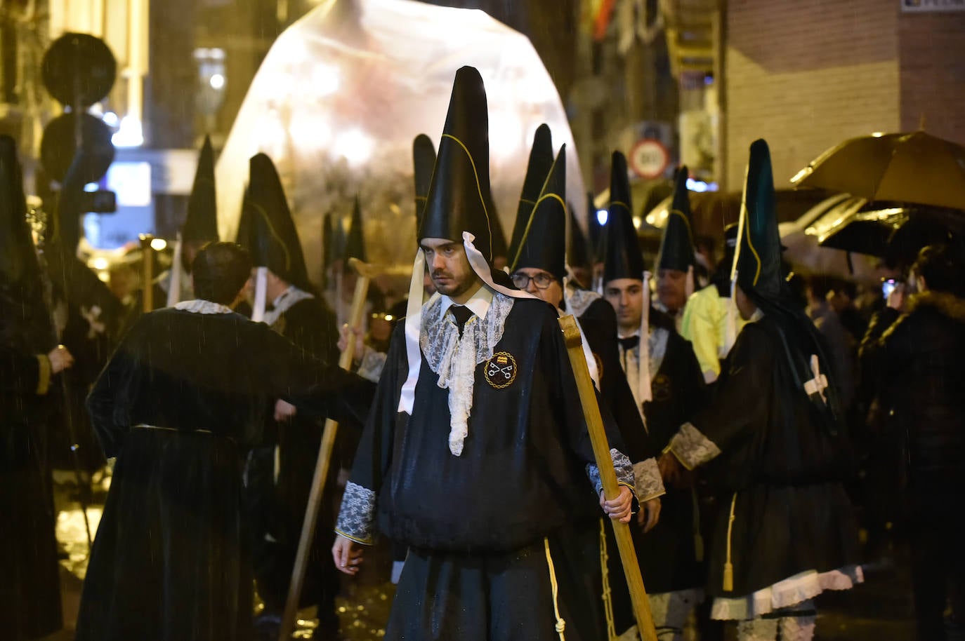 Suspendida la procesión del Cristo de la Esperanza en Murcia por la lluvia