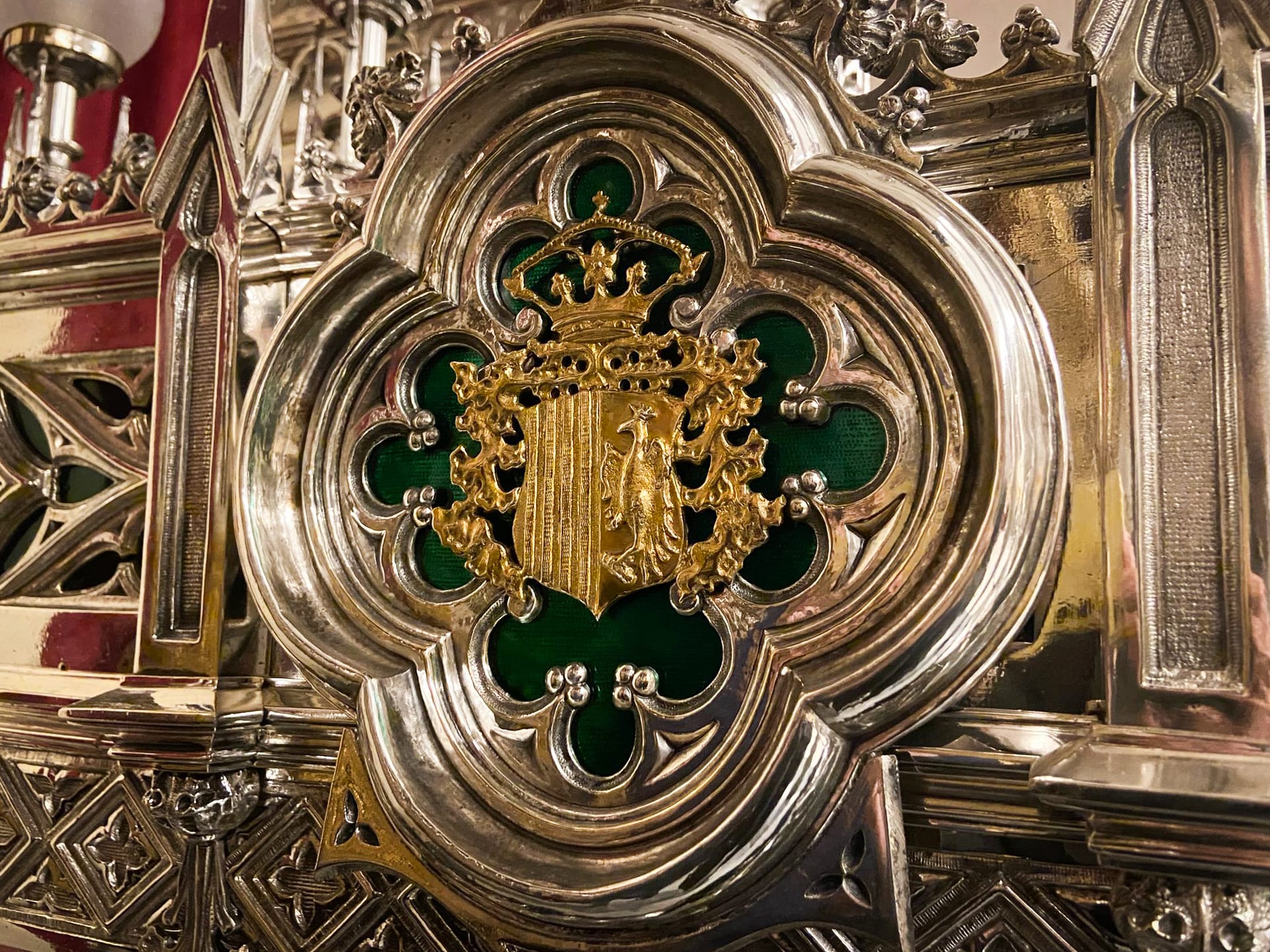 El nuevo acabado del trono de la Verónica en Orihuela