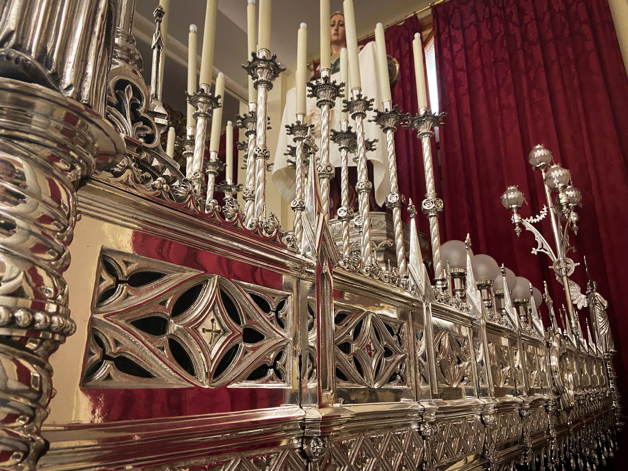 El nuevo acabado del trono de la Verónica en Orihuela