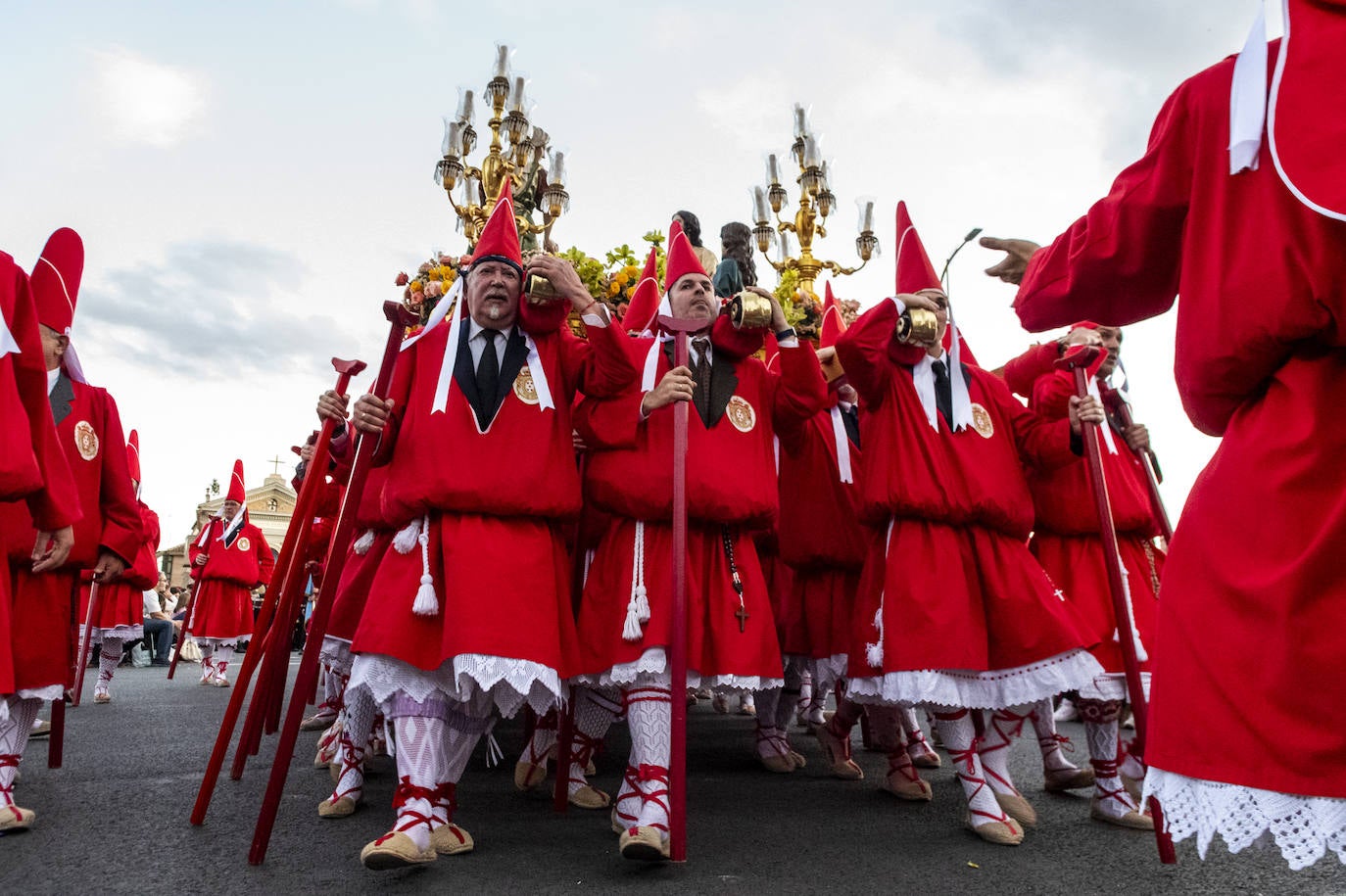 La procesión de los &#039;coloraos&#039;, en imágenes