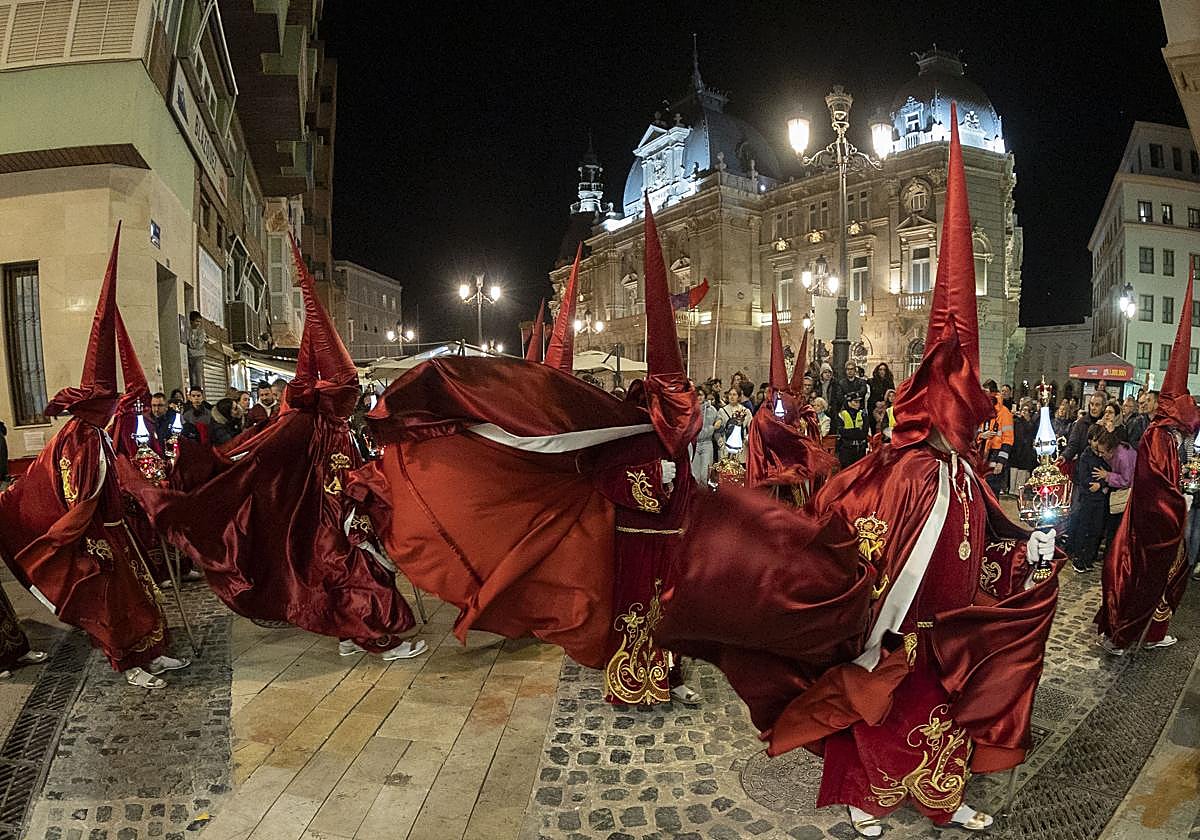 La procesión del Prendimiento de Cartagena, en imágenes