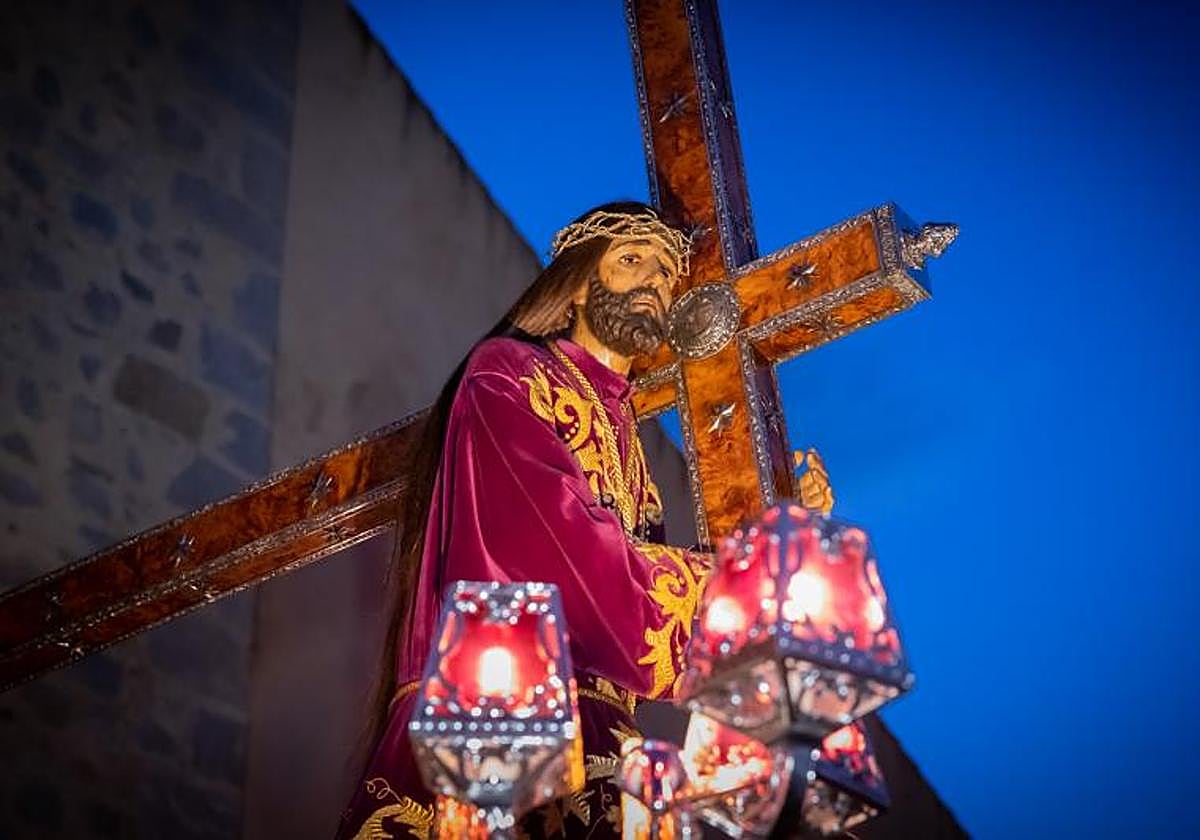 La procesión de Nuestro Padre Jesús de Orihuela, en imágenes