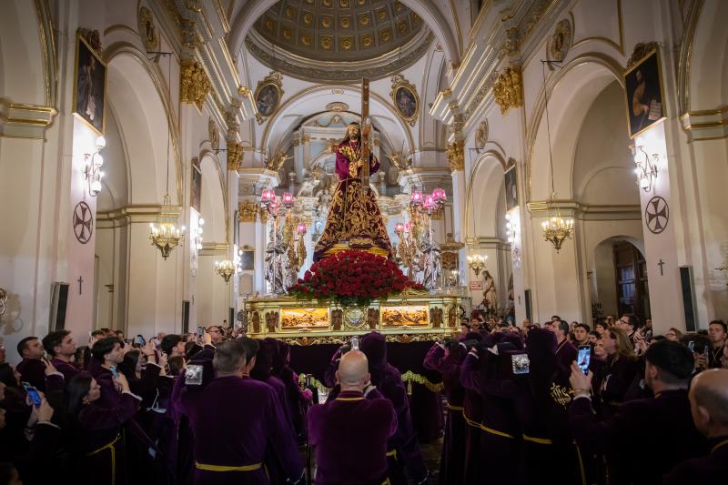 La procesión de Nuestro Padre Jesús de Orihuela, en imágenes