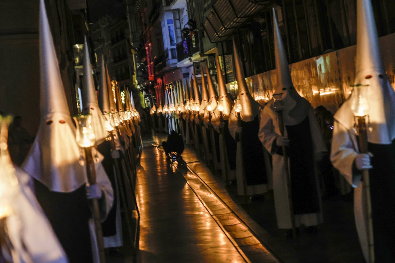 La procesión del Silencio de Cartagena, en imágenes