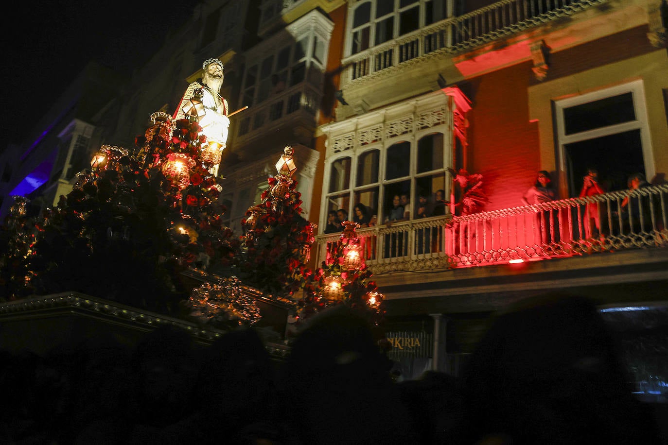 La procesión del Silencio de Cartagena, en imágenes